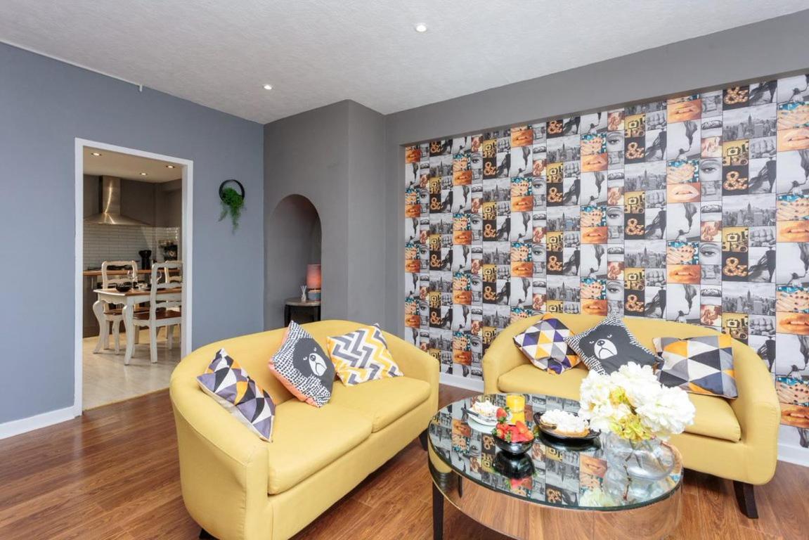 Gorgeous 3-Bed Flat, 15 Minutes To City Centre Edinburgh Buitenkant foto