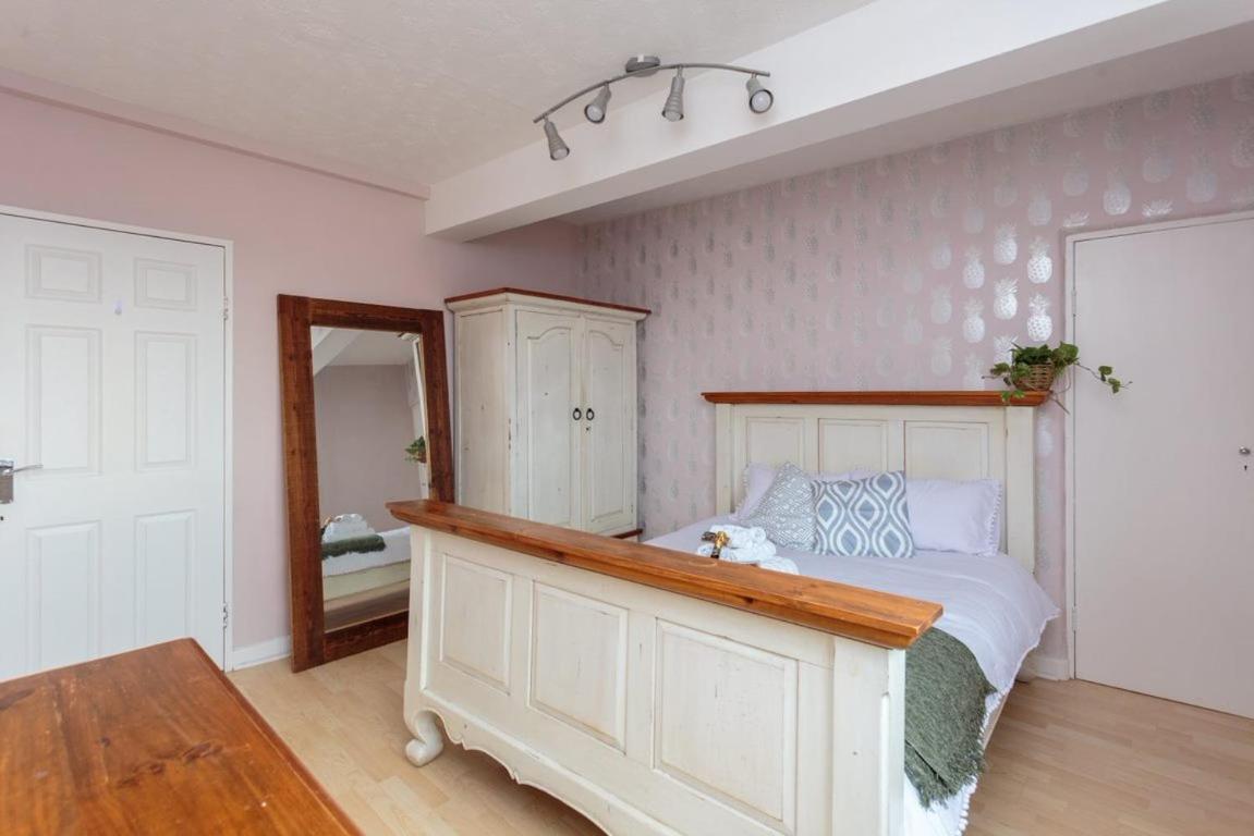 Gorgeous 3-Bed Flat, 15 Minutes To City Centre Edinburgh Buitenkant foto