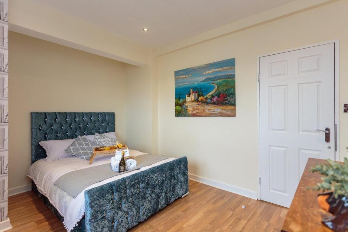 Gorgeous 3-Bed Flat, 15 Minutes To City Centre Edinburgh Buitenkant foto